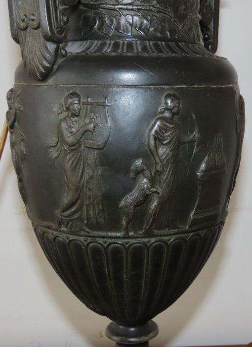 Vaas gemonteerde lamp - Zinklegering - Antieke lamp vaas, Antiek en Kunst, Curiosa en Brocante