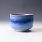 Japanse theekom — Blauwe sereniteit, vastgelegd in vorm -, Antiek en Kunst