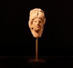Oud-Grieks terracotta vrouwelijke hoof - 4.5 cm
