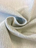 Alto pregio, wit-parelkleurig geweven stof op azuurblauwe