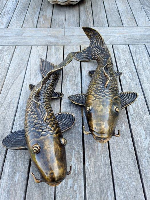 Beeldje - A pair of bronze koi fish (2) - Brons, Antiek en Kunst, Curiosa en Brocante