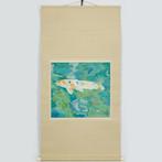 Colorful Brocade – Koi-karper schilderij met goudpigment