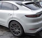 Dit betreft een Porsche cayenne coupe carbon kofferbak raam, Verzenden