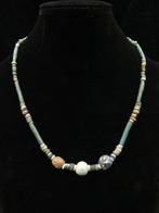 Oud-Egyptisch Ketting gemaakt van glas en faience