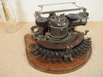 Hammond Typewriter Company - Hammond 12 - Ideal (Half Moon)