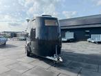 Mustang 2-paards trailer VOL Poly met zadelkamer en zadelkam, Dieren en Toebehoren, Paarden en Pony's | Trailers en Aanhangwagens