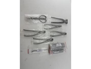 Veiling - Professionele gereedschapset – chirurgisch RVS beschikbaar voor biedingen