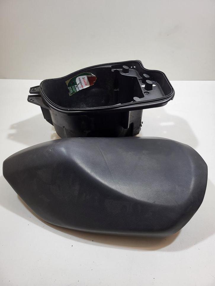 Jet Force 50 2T NC E2 05-07 / Buddybak Buddyseat Zadel, Fietsen en Brommers, Brommeronderdelen | Scooters, Ophalen of Verzenden