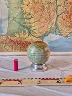 Tafelblad globe - Girard, Barrere et Thomas, Editeurs, Paris