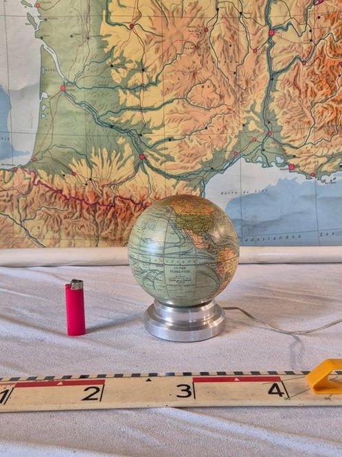 Tafelblad globe - Girard, Barrere et Thomas, Editeurs, Paris, Antiek en Kunst, Curiosa en Brocante