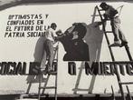 Humberto Mayol (1955). - (Photo XL) Cubanos pintando cartel