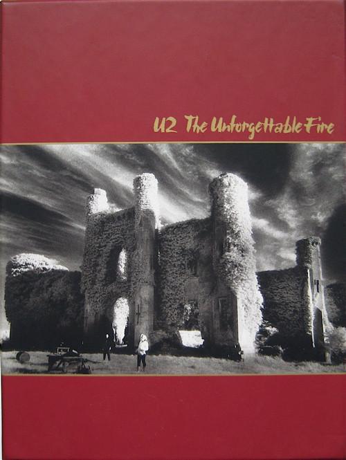 cd box - U2 - The Unforgettable Fire, Cd's en Dvd's, Cd's | Rock, Zo goed als nieuw, Verzenden