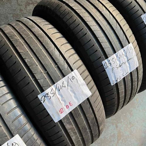 2 x Pirelli Scorpion 255-45-19 Zomerbanden 4,5mm, Auto-onderdelen, Banden en Velgen, 19 inch, Zomerbanden, 255 mm, Personenwagen