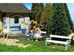 POLA 331734 Sitzbänke 8 ST. (1:22,5, Figuren, Scenery), Hobby en Vrije tijd, Modelbouw | Figuren en Diorama's, Ophalen of Verzenden