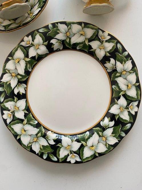 Royal Albert - Royal Albert Ontbijtsetje - Theeservies (4) -, Antiek en Kunst, Antiek | Meubels | Tafels