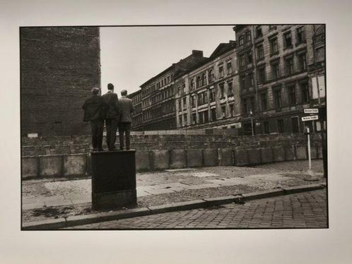 Henri Cartier-Bresson - The Berlin Wall, 1962, Antiek en Kunst, Kunst | Designobjecten