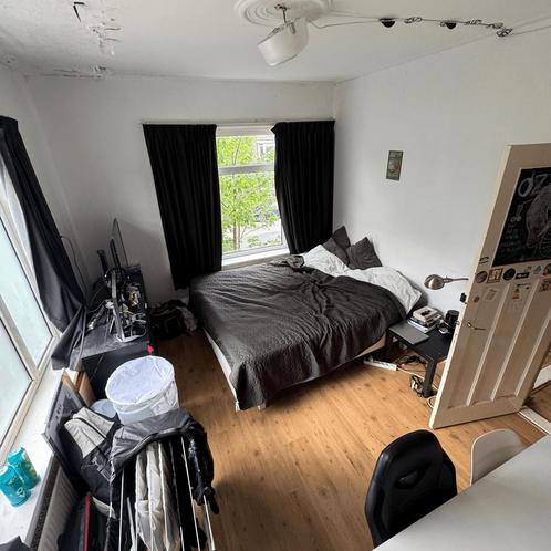 Gemeubileerde studentenkamer aan E. Thomassen a Thuessinklaa, Huizen en Kamers, Kamers te huur, Minder dan 20 m², Groningen