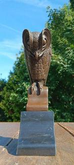 sculptuur, bijzondere bronzen uil - 26 cm - brons marmer, Antiek en Kunst
