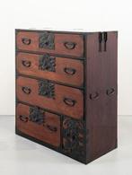 Ladekast - Een mooie Sendai Tansu  met metalen