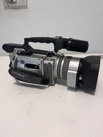 Sony Handycam DCR-VX2000 Mini DV-DV camera beschikbaar voor biedingen