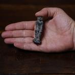 Oud Egypte, amulet van een rechtopstaande slingerende aap,