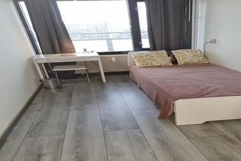 Kamer Huniadijk in Rotterdam, Huizen en Kamers, Kamers te huur, 20 tot 35 m², Rotterdam