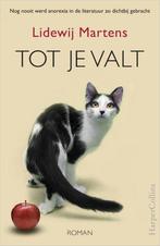 Tot je valt 9789402728200 Lidewij Martens, Verzenden, Zo goed als nieuw, Lidewij Martens