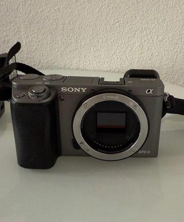 Sony 6000 Digitale camera beschikbaar voor biedingen