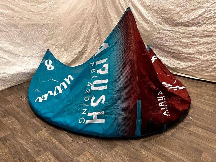 Airush Ultra V4 8m, Watersport en Boten, Kitesurfen, Gebruikt, Ophalen of Verzenden