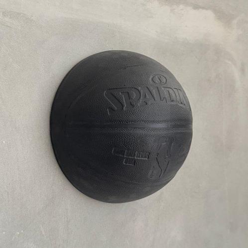 Mitch Richmond (1983) - Slam Dunk Through The Wall (Wall, Antiek en Kunst, Kunst | Schilderijen | Modern