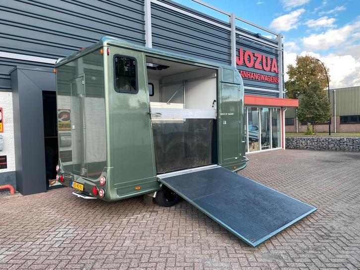 Steinsberger 2-paards trailer met zijlader - 2021, Dieren en Toebehoren, Paarden en Pony's | Trailers en Aanhangwagens, Nieuw