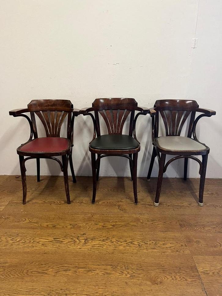 Gebruikte Horecastoel (set van 3) - S3919 Vintage/Café, Huis en Inrichting, Stoelen, Ophalen