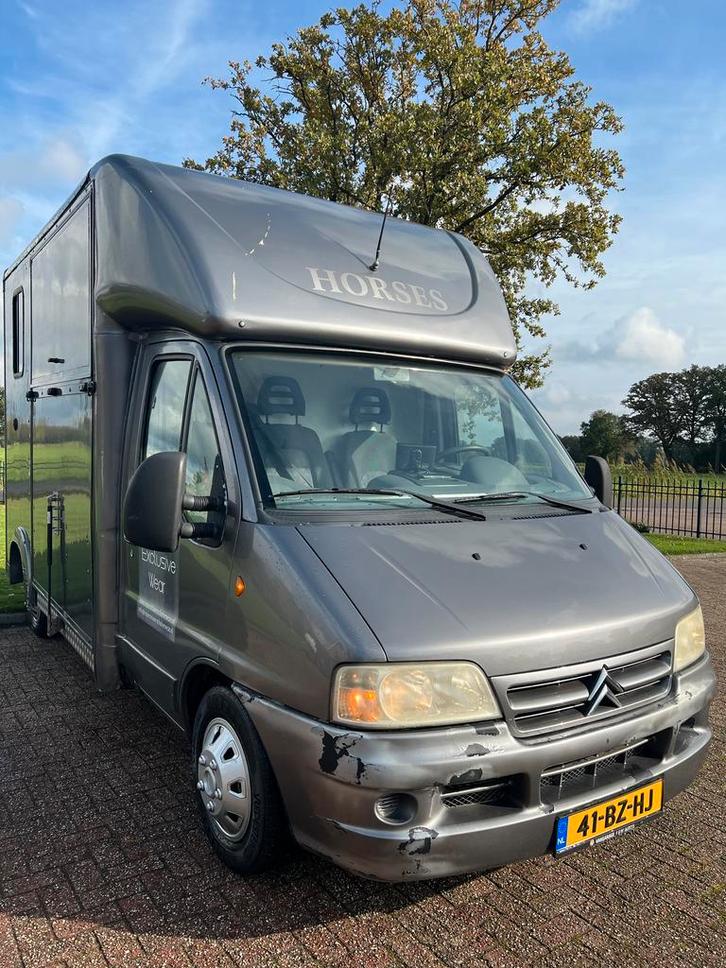 Leuke Citroën paardenwagen uit 2006 met 180.000KM!, Dieren en Toebehoren, Paarden en Pony's | Trailers en Aanhangwagens, 2-paards trailer