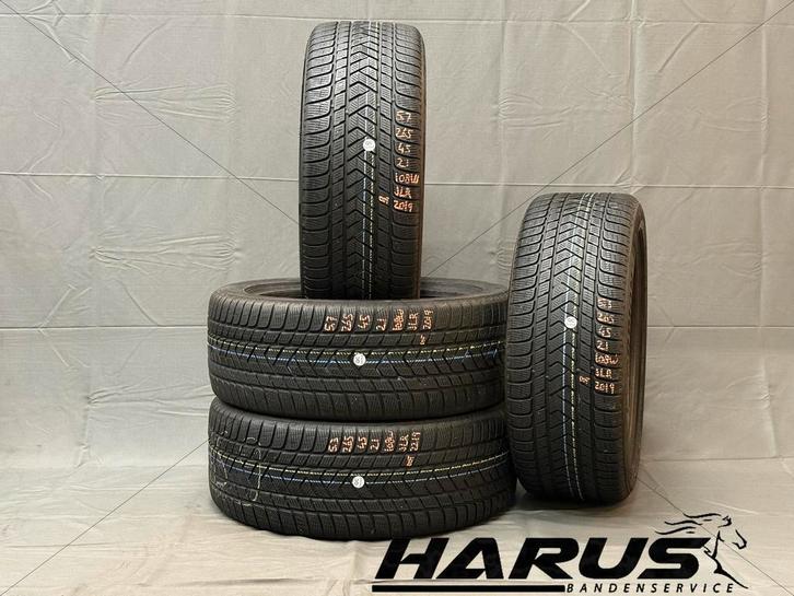 265/45/21 108W JLR Pirelli winterbanden 5,7/5,3mm profiel 4X, Auto-onderdelen, Banden en Velgen, 21 inch, Erkend duurzaam, Winterbanden