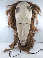 Fang Ngil - Groot, oud en prachtig masker van gerechtigheid