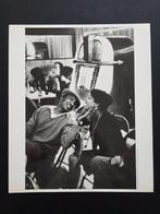 Ian Berry (1934) - Café multiracial, Johannesburg, 1961