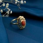 Gouden ring met bloedkoraal | Antiek (vintage, geelgoud), Sieraden, Tassen en Uiterlijk, Ringen, Goud, 20 of groter, Met edelsteen