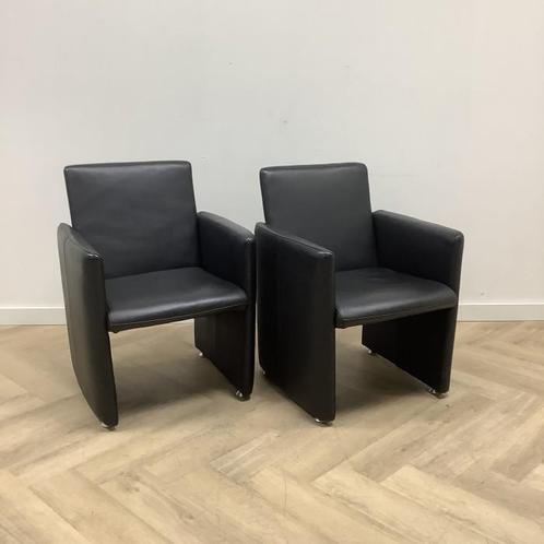 Tweedehands complete set 2x leren fauteuil, zwart - zilver, Huis en Inrichting, Fauteuils, Gebruikt, Leer, Ophalen of Verzenden