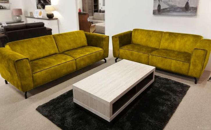 Bankstel Wolvega - rechte banken - Geel, Huis en Inrichting, Banken | Bankstellen, Nieuw, Stof