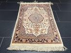 Kasjmier Ghum - Tapijt - 100 cm - 65 cm, Huis en Inrichting, Stoffering | Tapijten en Kleden, Nieuw