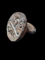 Ancient Brons Extreem Rare Rev Swastika Shape Stamp
