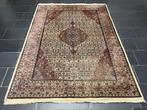 Bidjar - Vloerkleed - 240 cm - 170 cm, Nieuw