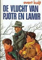 Vlucht van Pjotr en Lamir 9789033612107 Kuyt, Verzenden, Gelezen, Kuyt