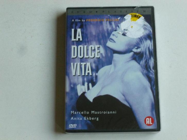 La Dolce Vita - Fellini (DVD) Nieuw, Cd's en Dvd's, Dvd's | Klassiekers, Zo goed als nieuw, Verzenden