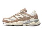New Balance 9060 Driftwood - Maat 42 EU, Kleding | Heren, Ophalen of Verzenden, Nieuw, New Balance