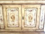 Credenza - hard hout
