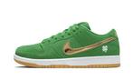 Nike SB Dunk Low Pro St. Patricks Day (2022) - maat 44.5, Kleding | Dames, Verzenden, Nieuw, Sneakers of Gympen