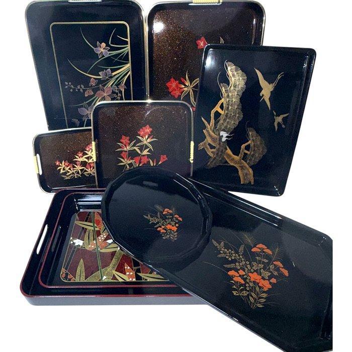 Japanse lakschotelcollectie – Maki-e bloem- en, Antiek en Kunst, Antiek | Overige Antiek
