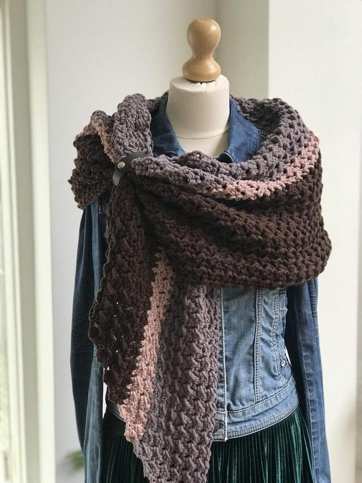 Haakpakket driekleuren Wintersjaal, Hobby en Vrije tijd, Breien en Haken, Breien of Haken, Nieuw, Wol of Garen, Ophalen of Verzenden