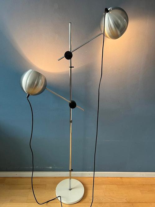 Mid Century Silver Swing Arm Eyeball Floor Lamp, Huis en Inrichting, Lampen | Vloerlampen, Nieuw, Ophalen of Verzenden